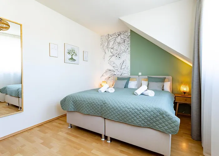 Mava Homes Бад-Заров