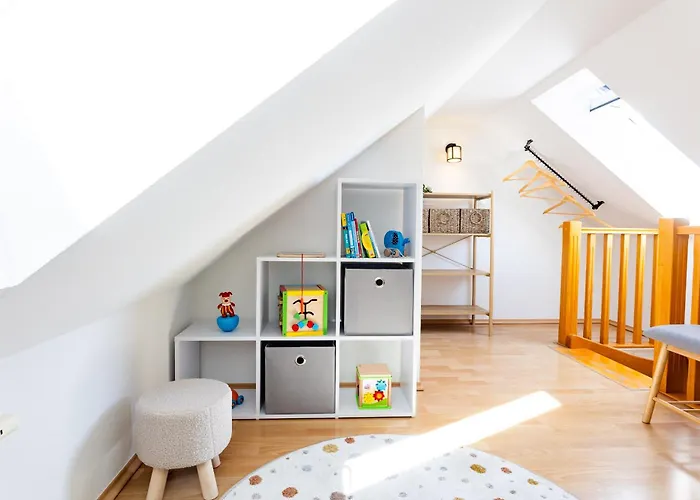 Апартаменты Mava Homes *