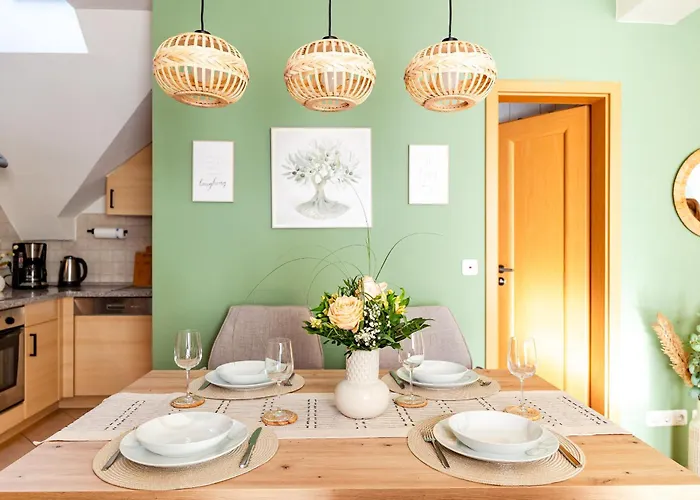 Апартаменты Mava Homes *