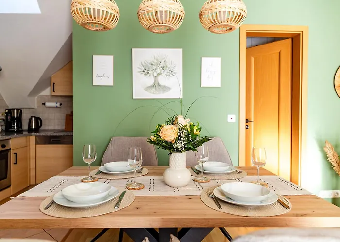 Mava Homes Апартаменты Бад-Заров